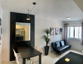 1103- Apartamento Encantador, amplo e decorado, mobiliario moderno, cozinha completa com utensílios , Excelente vista da cidade e localização privelegiada no bairro Bigorrilho
